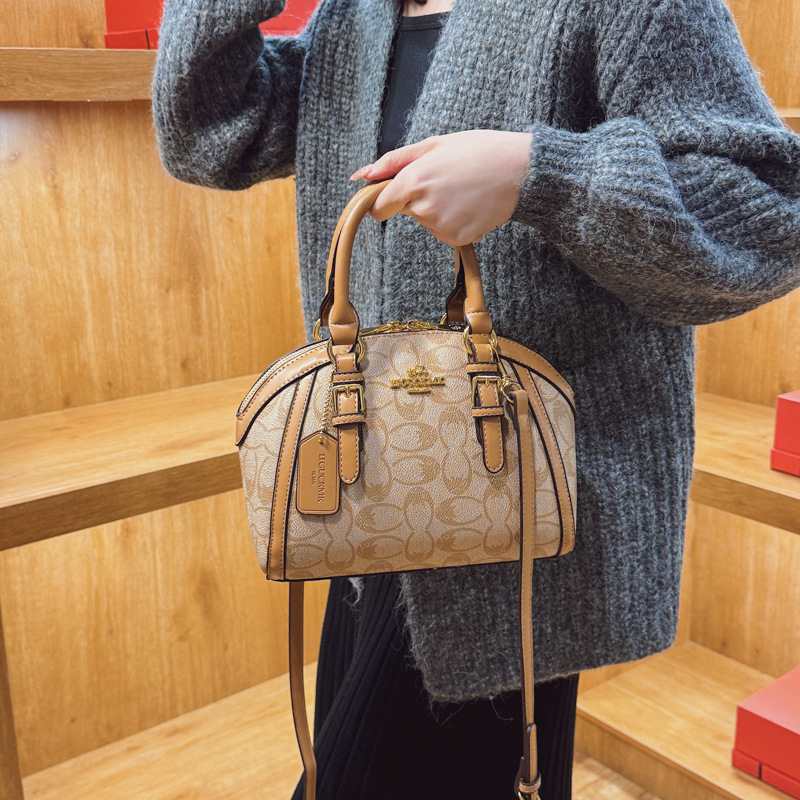 Designer Shell 2025 New Fashionable High-end Elegant Printed Shoulder Crossbody Light Luxury Women's Bag