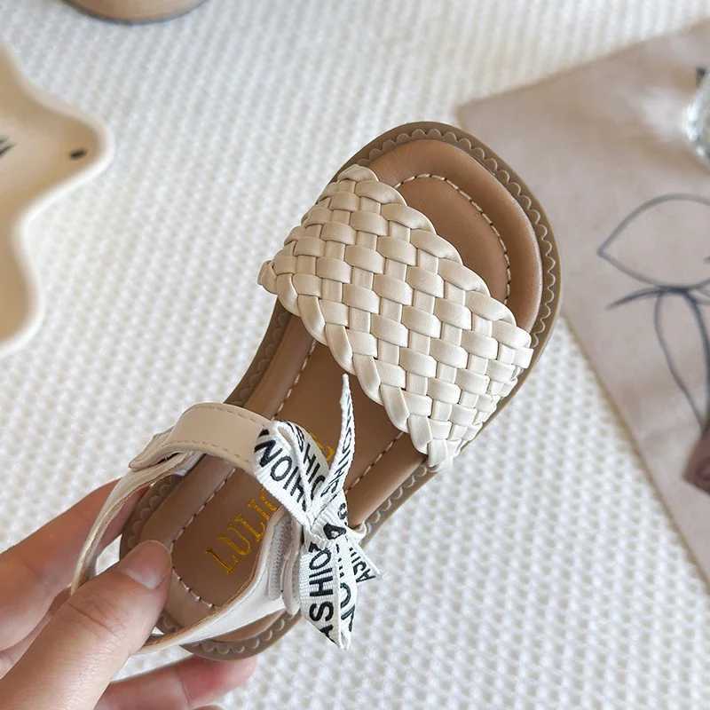 2025 Children Casual Sandals for Girls Summer New Fashion Korean Style Soft Bottom Anti-Slip Versatile Princess Beach Shoes R250707