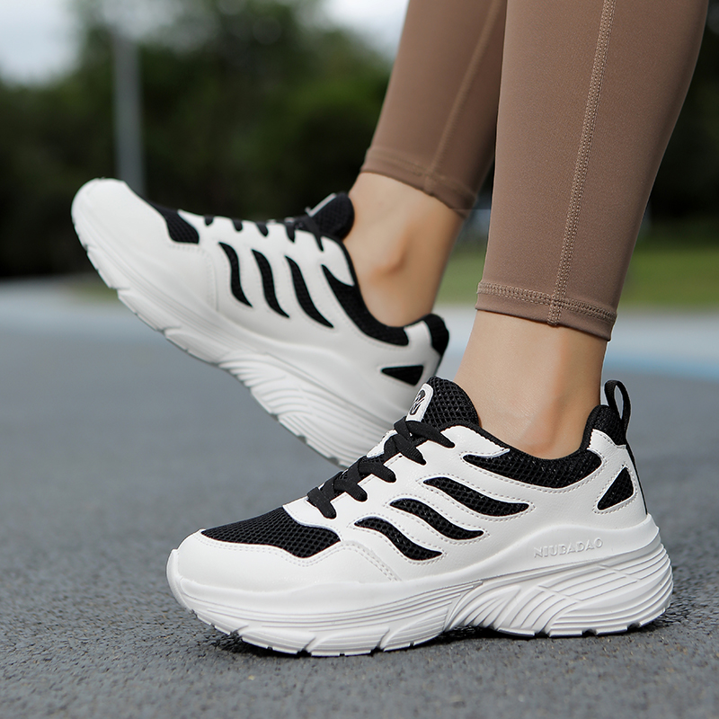Lightweight Unisex Dancing Shoes with Cushioned Footbeds Ideal for Continuous Outdoors Activities