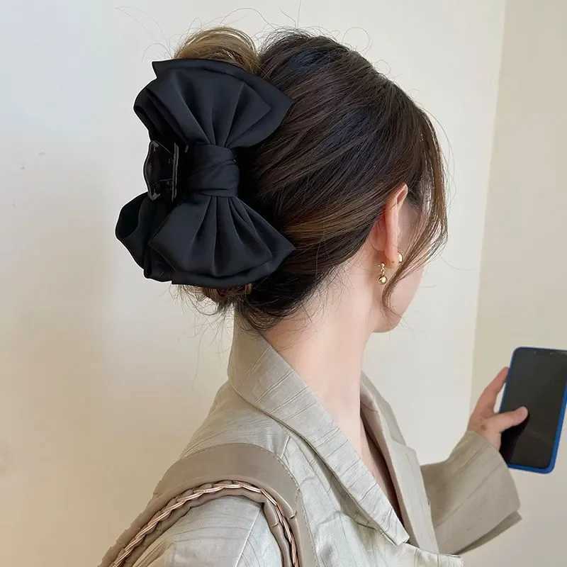 Elegant Women Bow Hair Claw Clips Double-sided Large Satin Shark Hair Claw Solid Bowknot Hairpins Barrettes Hair Accessories Z250707