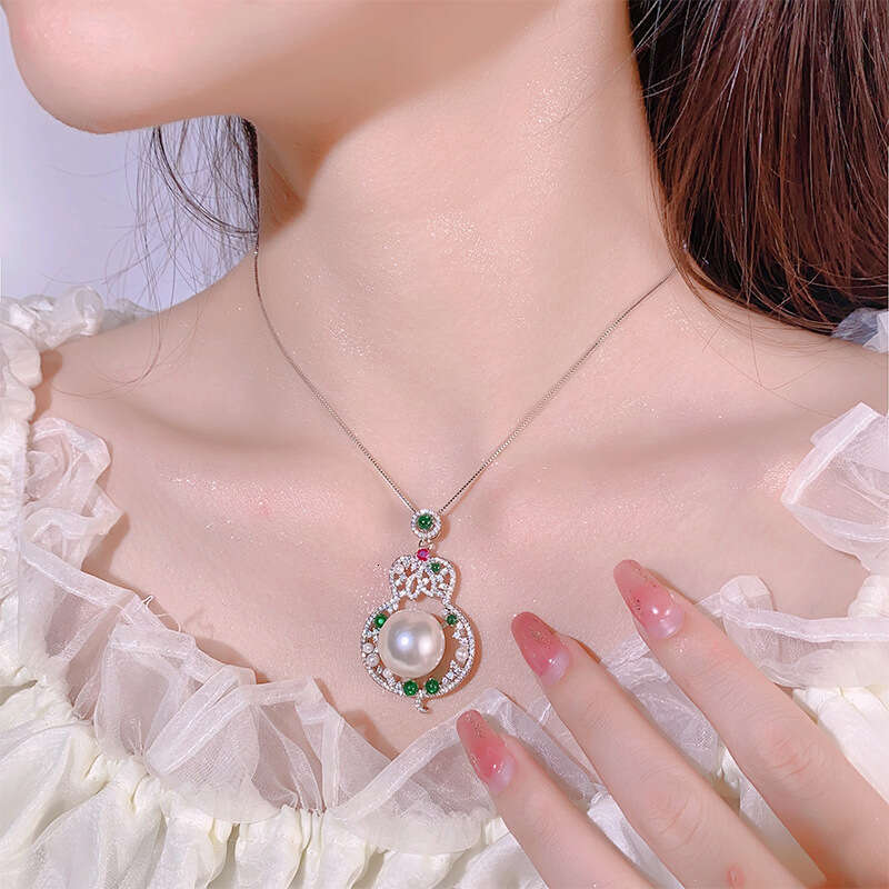 Fashion Red Gourd Pearl Necklace With Hollow Emerald Zircon Pendant For Women 393