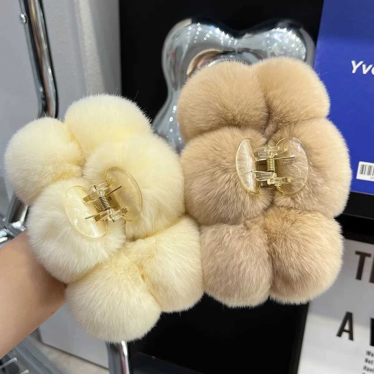YHJ Oversize Hairball Hair Claw Clips Winter Faux Rabbit Fur Crab Hair Clip Headband for Women Grab Clamp Hair Accessories Z250707