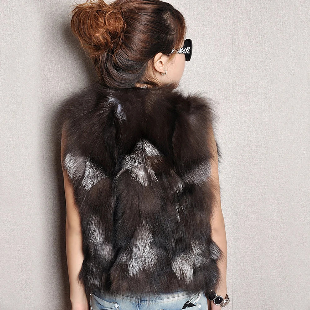 Winter Women Sliver Fox Fur Vest Short Style Warm 100% Natural Sliver Fox Fur Gilet Sliver Fox Fur Sleeveless Jacket 250703