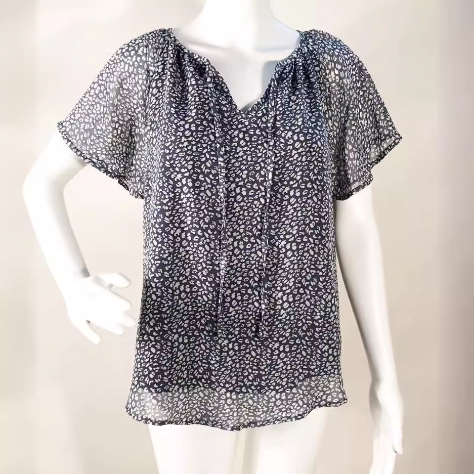 2025 Summer new women's new T-shirt floral casual V-neck loose simple short sleeved top Summer new designer T-shirt New designer short sleeved to