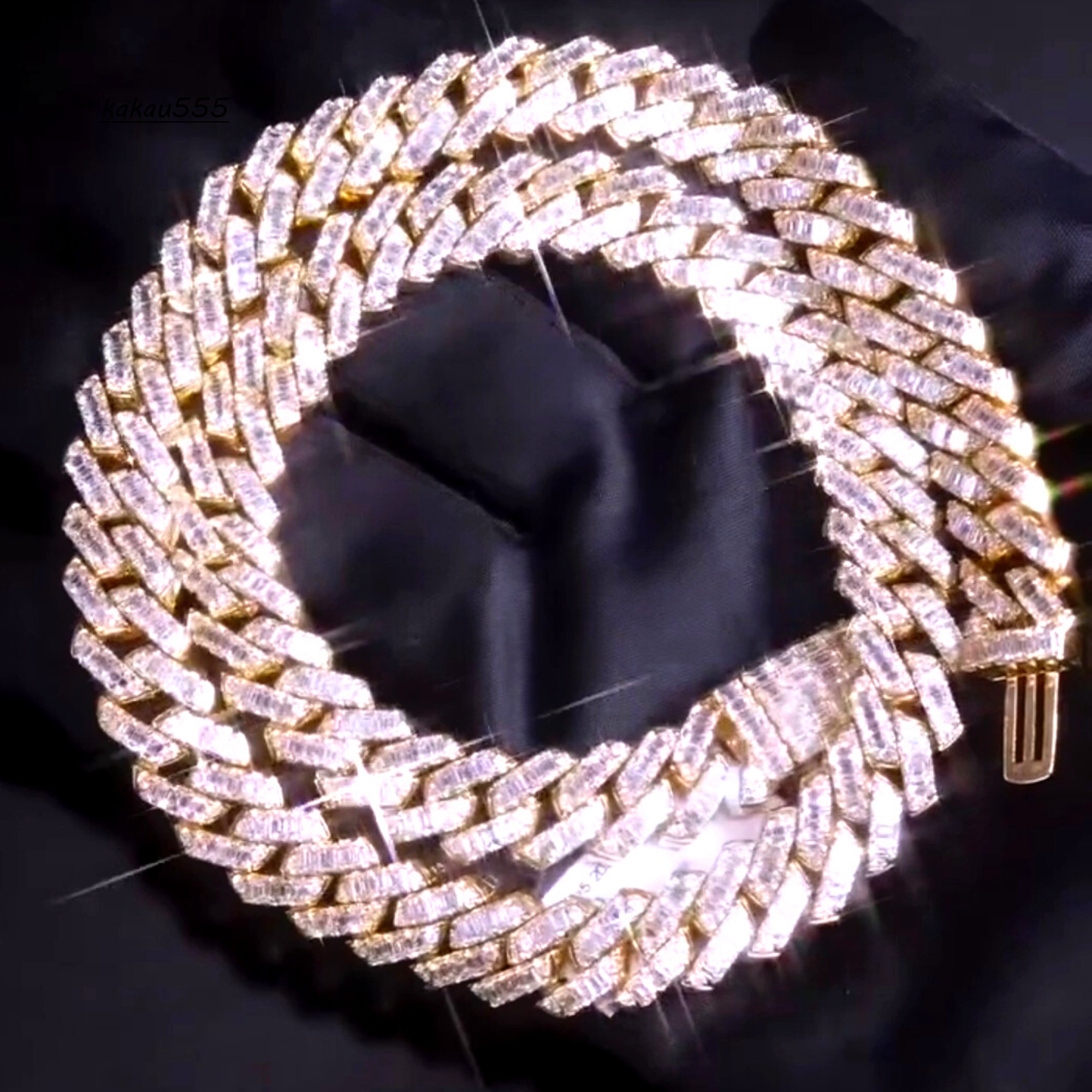 High Quality Customized 18 mm Cuban Link Moissanite Diamond Chain 925 Sterling Silver Yellow Gold Diamond Chain