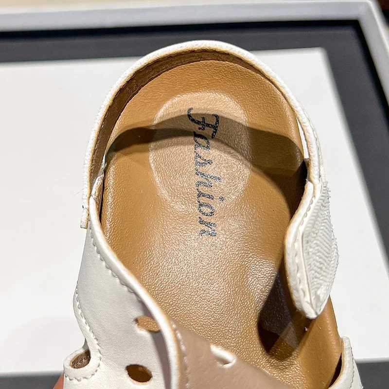 2025 Summer New Hollow Out Thick Sole Comfortable Non-slip Girls Sandals Kids Beach Casual Versatile Childrens Shoes R250707