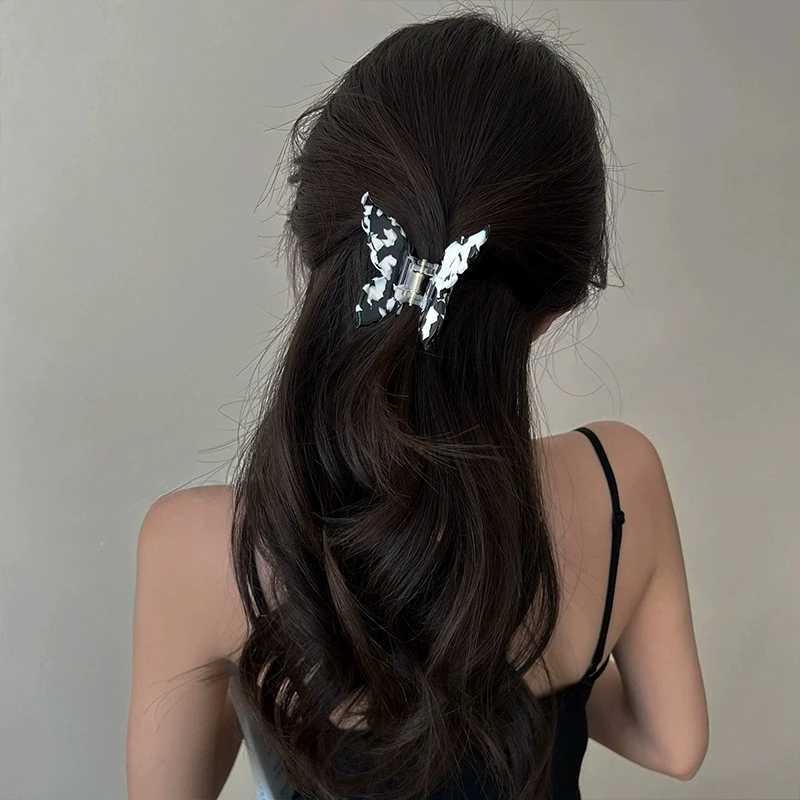 Elegant Butterfly Hair Claw For Women Gradient Tie-Dye Colored Acetate Resin Hairpin Spring Summer Sweet Tools Hair Accessories Y250707