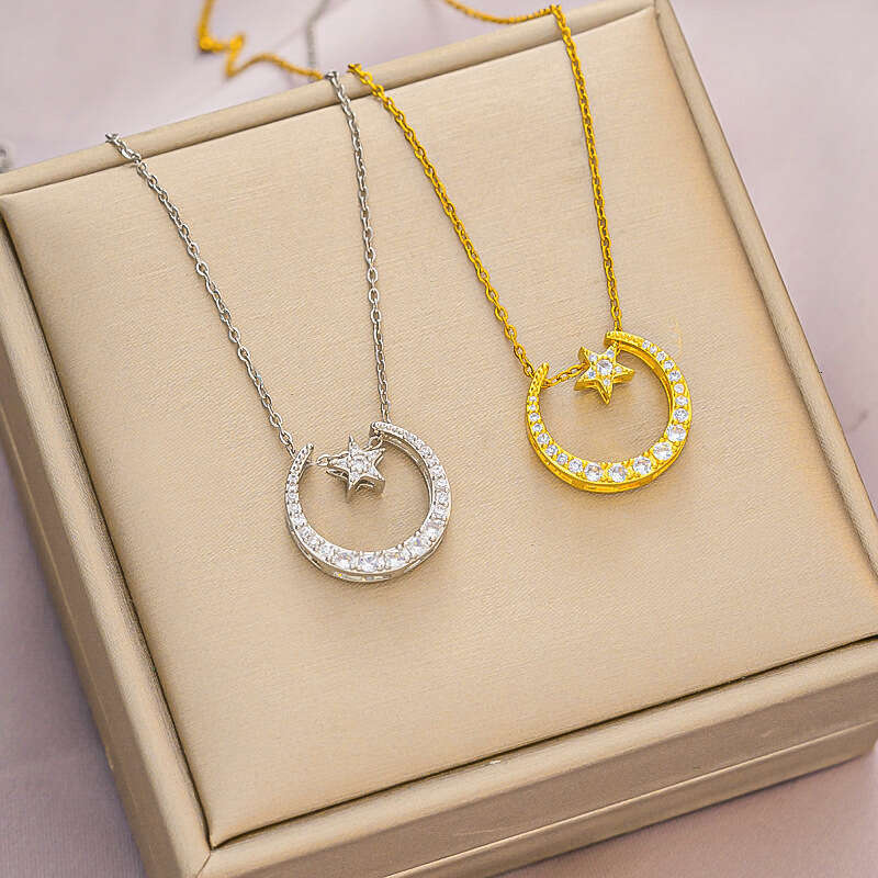 DHcollections Trendy Jewelry Cute Sweet Sparkling Star Moon Necklace Pendant Collarbone Chain Niche Fashion Versatile Accessories for Women