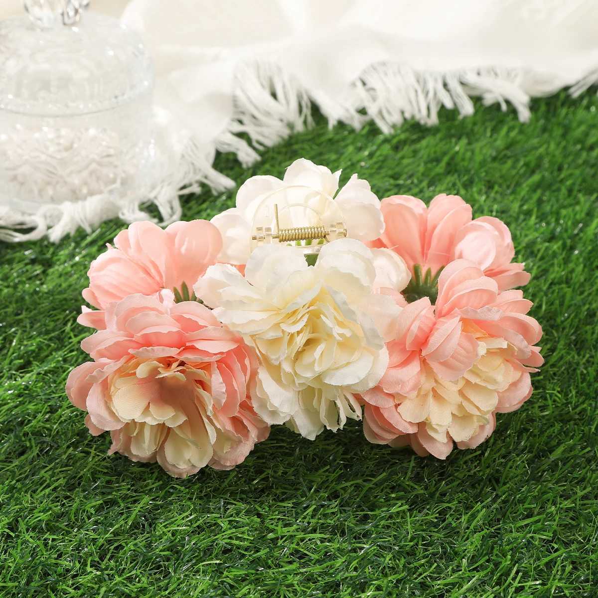 AWAYTR Phalaenopsis Orchid Hair Claw Flower Shark Clip Women Retro Floral Exaggerated Wedding Party Hair Clip Hair Accessories Y250707