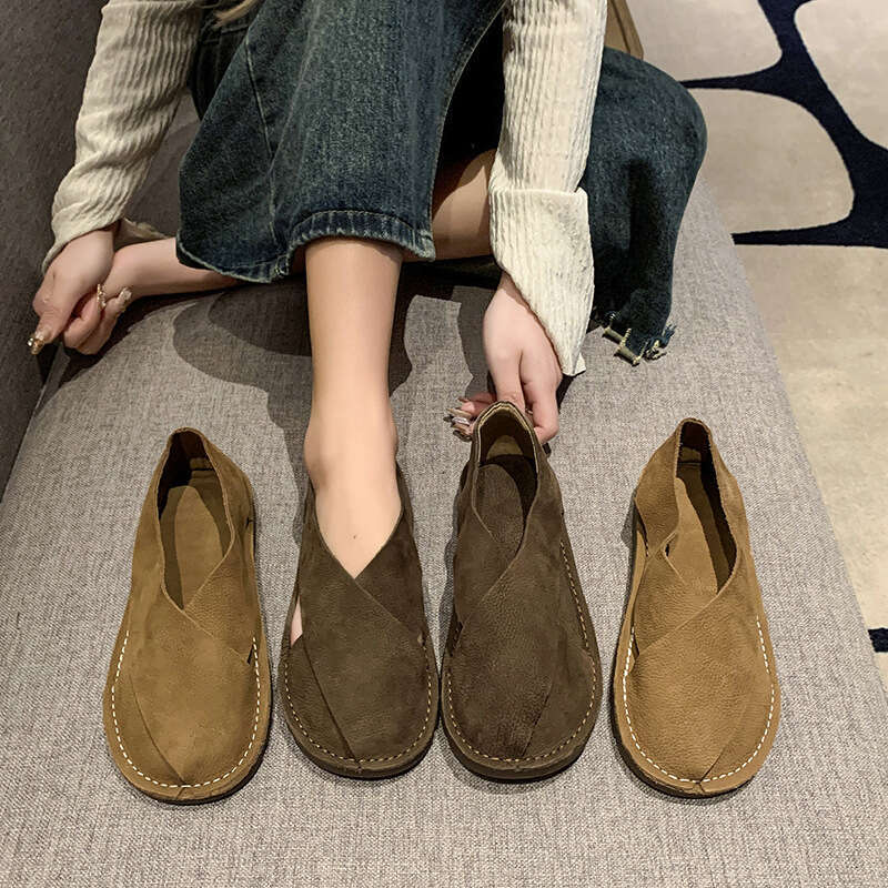 2025 Summer New Soft Leather Shoes Round Toe Slip-On Roman Fisherman Women's Sandals Large Size
