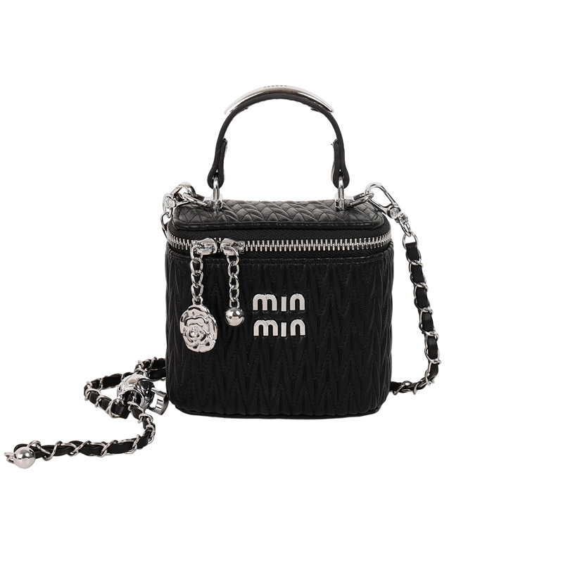 Designer High-End Feel Handheld Pleated Box for Women New Korean Version Niche Fashion Chain Shoulder Crossbody Small Square Light Luxury Women's