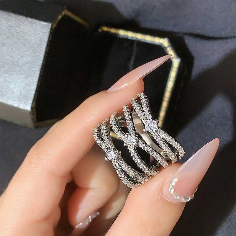 Exaggerated Geometry AAAA Zircon Jewelry High Quality Full Diamond Womens Ring Fashion Wedding Jewelry Silver Rings XJ250707