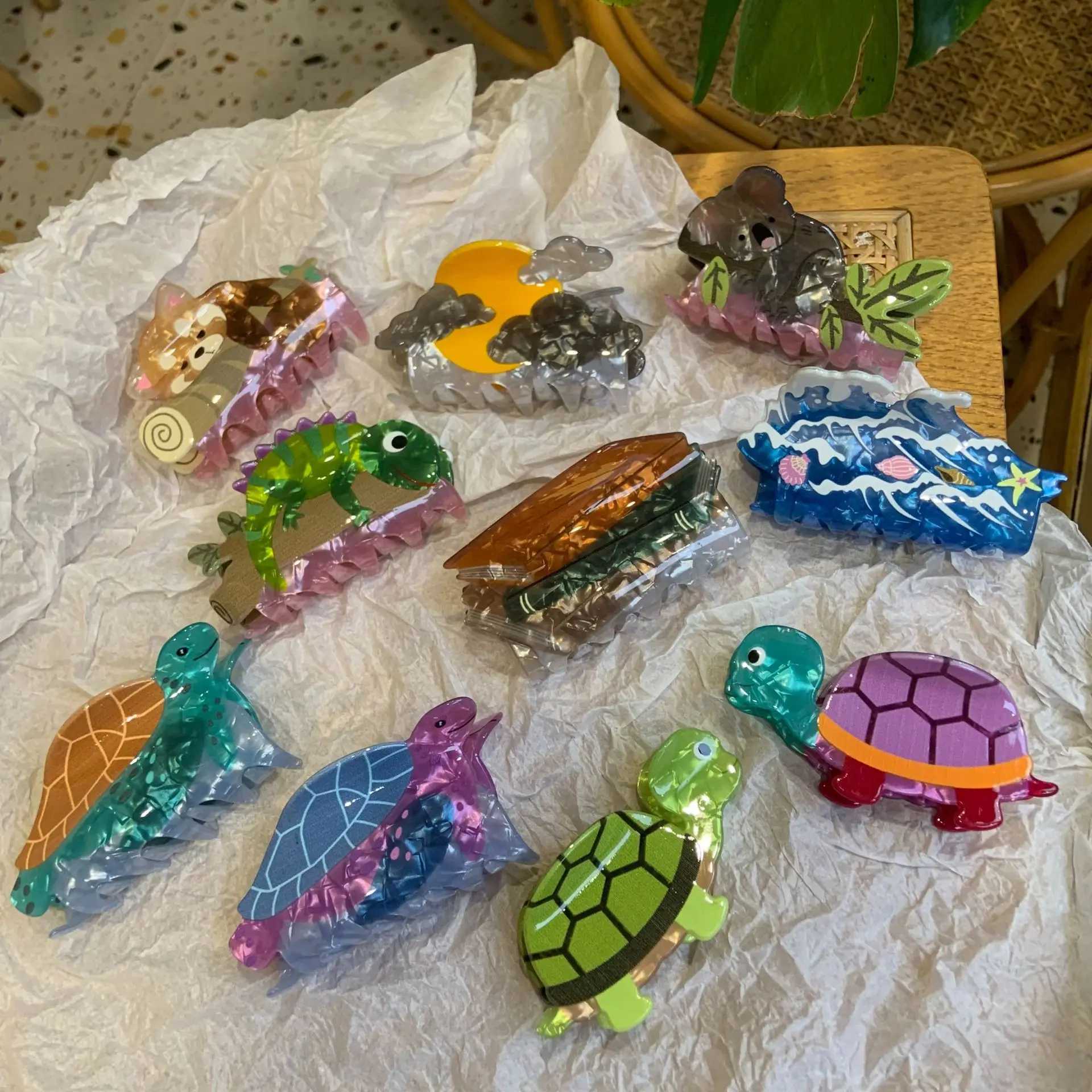 Creative Acrylic Cartoon Tortoise Koala Book Lizard Wave Shape Headwear New Personality Animal Shark Hair Clip Claw Accessories Y250707