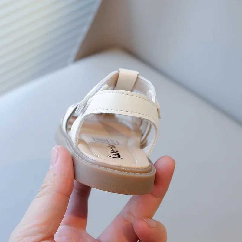 2025 Summer Baby Boy Girls Sandals New Embroidered Princess Soft Bottom PU Insole Outdoor New Flower Embroidery Beach Shoes R250707