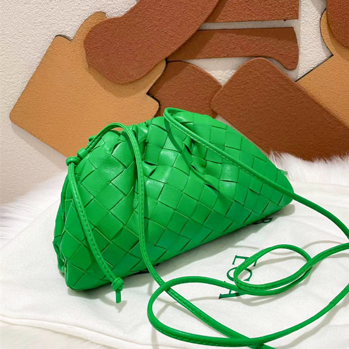 High Quality leather woven Cosmetic Bag Luxury Designer bag Fashion Handbag Crossbody Shoulder Evening Bags Womens mens tote cloud Mini Pouch Clutch Bag Purse
