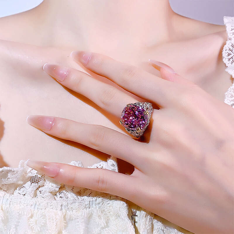 Autumn Winter New Jewelry High-End Imitation Natural Emerald Ring Pink Elegant Inlaid Diamond Light Luxury Style 7B4