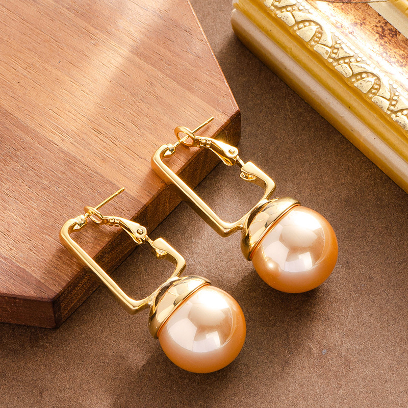 Fashion Pearl Light High-end Feel Slimming for Square and Round Faces Non-fading Sier Needle Earrings