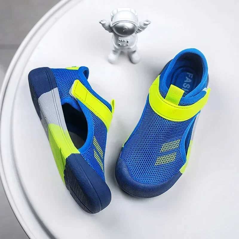 Boys Beach Sandals 2025 New Summer Children Casual Shoes Kids Lightweight Closed Toe Baby Sport Sandals for Girls EU Size 23-36 z250708S8HT