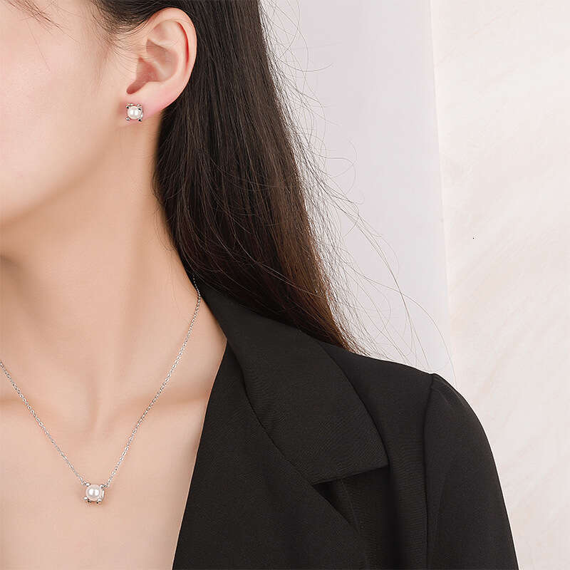 Huayoumei Set S Sier Needle Earrings Shell Pearl Light Pendant Clavicle Chain New Bull Head Necklace 7Ce