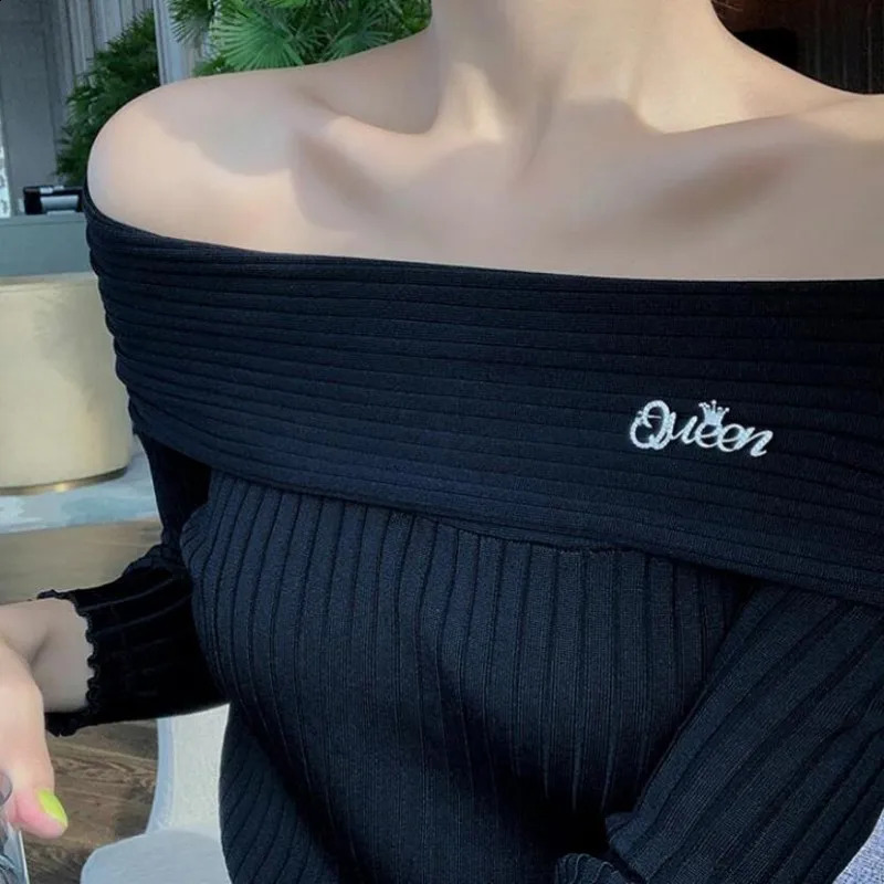Trendy Queen Letter Inlaid Brooches for Women Simple Elegant Charm Casual Alloy Brooch Pins Dress Wedding Gifts 250625