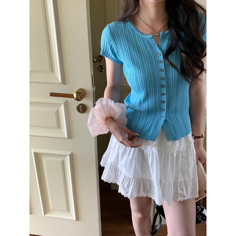 2025 Summer new women's T-shirt new French V-neck slim fit short sleeved knitted cardigan new designer T-shirt new elegant sexy designer short sl