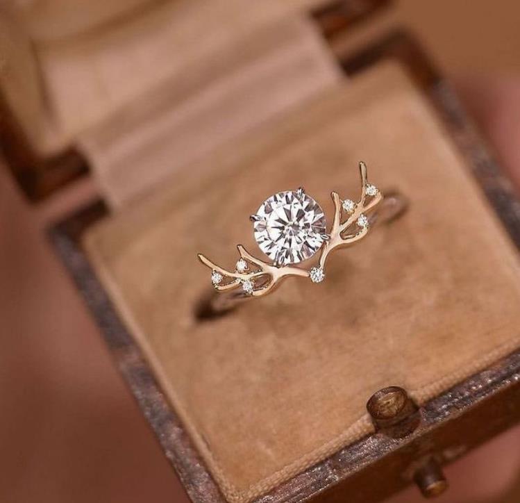 atural Round Cut 925 Sterling Silver 1ct 2ct 3ct Ring for Woman Gold Plated Zircon Cluster Jewelry Anniversary Gifts 250106