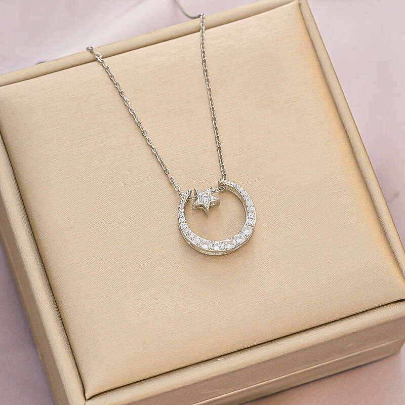 DHcollections Trendy Jewelry Cute Sweet Sparkling Star Moon Necklace Pendant Collarbone Chain Niche Fashion Versatile Accessories for Women