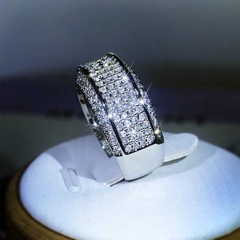 Luxury Exquisite White Zircon Full Diamond Ring For Ladies Couple 925 Sterling Silver Fashion Ring Party Birthday Jewelry Gift XJ250707