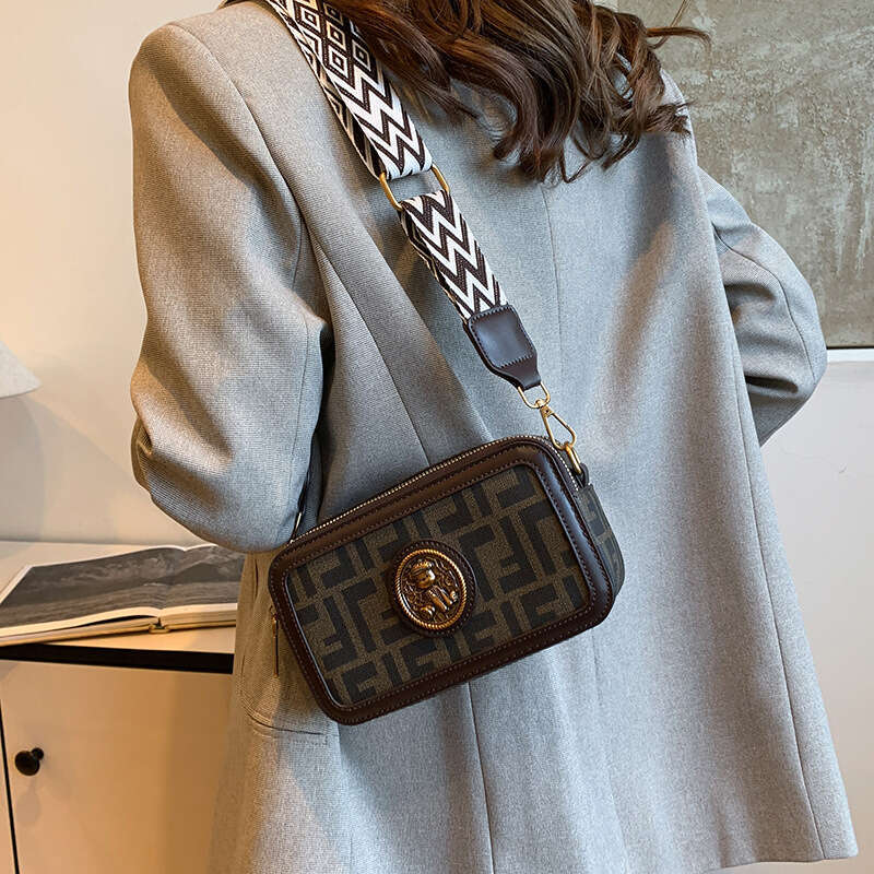 New Crossbody 2025 Camera High-end Women's Shoulder Versatile Street Bag