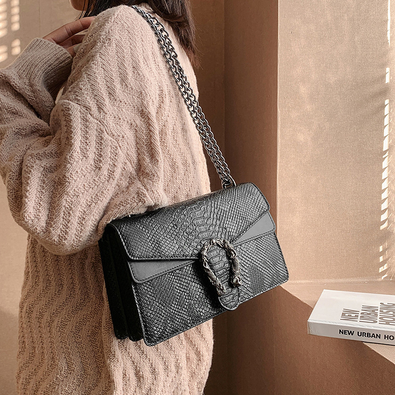 Designer High-End Snake Pattern for Women 2025 New Fashionable Versatile Chain Single Shoulder Crossbody Light Luxury Women's Bag