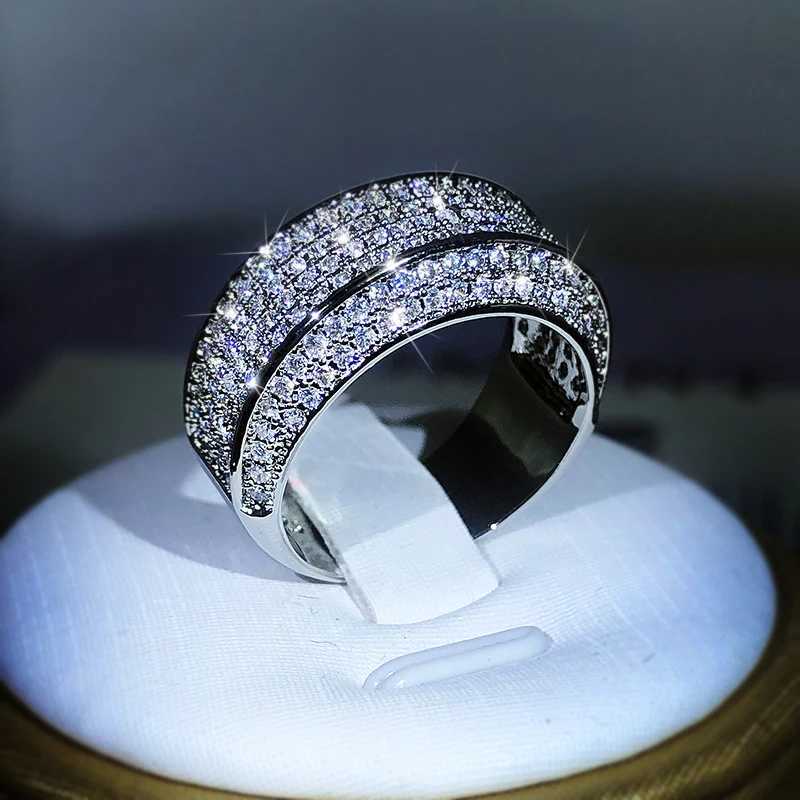 Luxury Exquisite White Zircon Full Diamond Ring For Ladies Couple 925 Sterling Silver Fashion Ring Party Birthday Jewelry Gift XJ250707