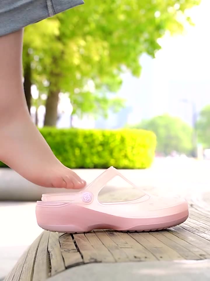 Minmclas Women Sandals Garden Clogs Waterproof Shoes Classic Nursing EVA Slippers Hospital Women Work Medical Nurse Girls