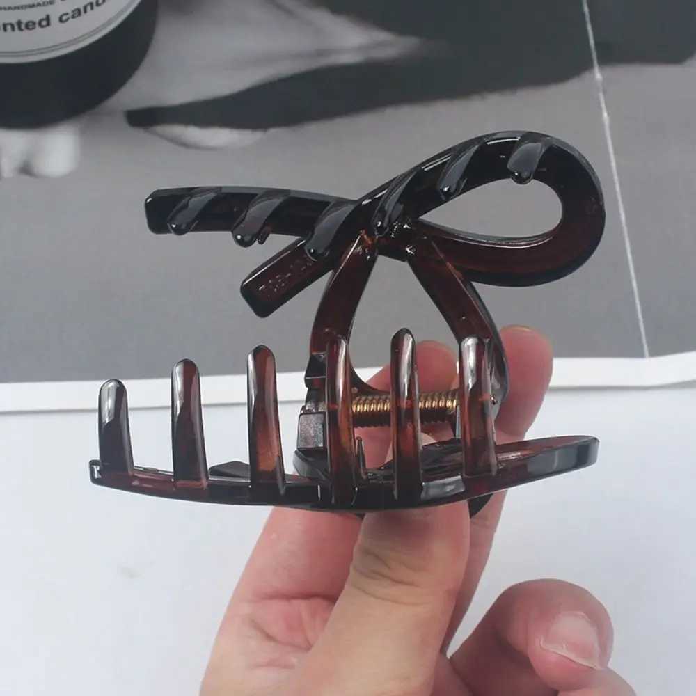 igh-Quality Vintage Bow Tie Hair Claw Clips Large Easy to Use Ponytail Hair Clamps Durable Hairpin Hair Accessories Y250707