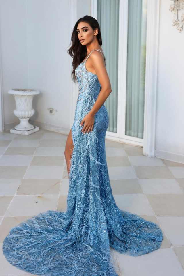 Luxurious Women Evening Dresses Sweetheart Neck Spaghetti Straps Sleeveless Gown Feather Rhinestone Split Side Sweep Train Dress For Party Custom Made