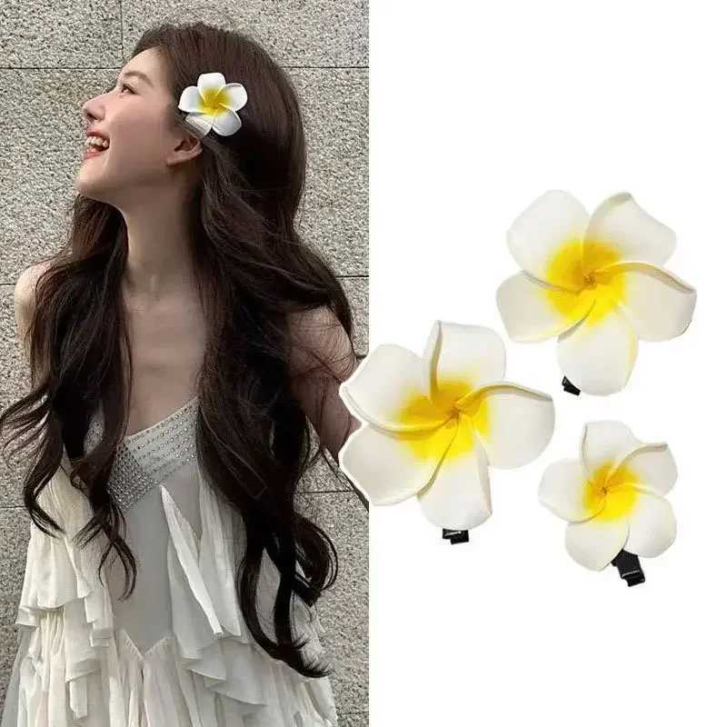 Fashion Women Plumeria Flower Hair Clips Girls Aesthetic Hairpins Egg Flower Barrette Party Bag Hair Accessories Y250707
