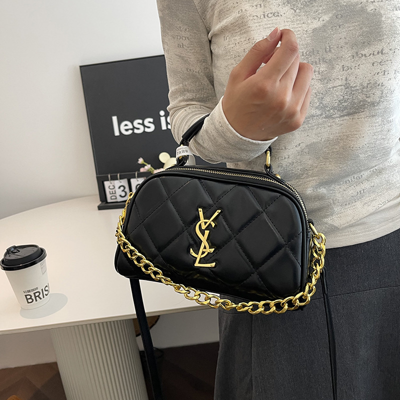 Designer 2025 New Elegant Single Shoulder Crossbody Fashionable Niche Soft Leather Handbag Large Capacity Light Luxury Women's Bag