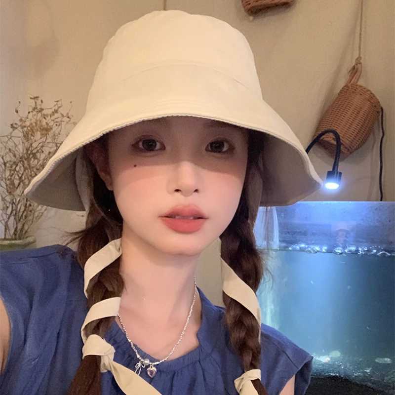 Korean Retro Red Strap Bucket Hats 2024 New Summer Travel Versatile Sunscreen Show Face Small Sweet Beautiful Womens Caps Y250707