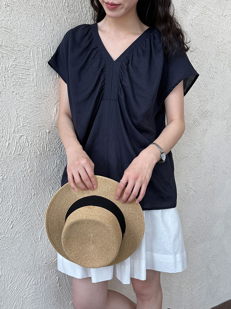 2025 Summer new women's T-shirt Korean style flowing sleeves V-neck women's shirt Summer new niche design shirt New designer T-shirt