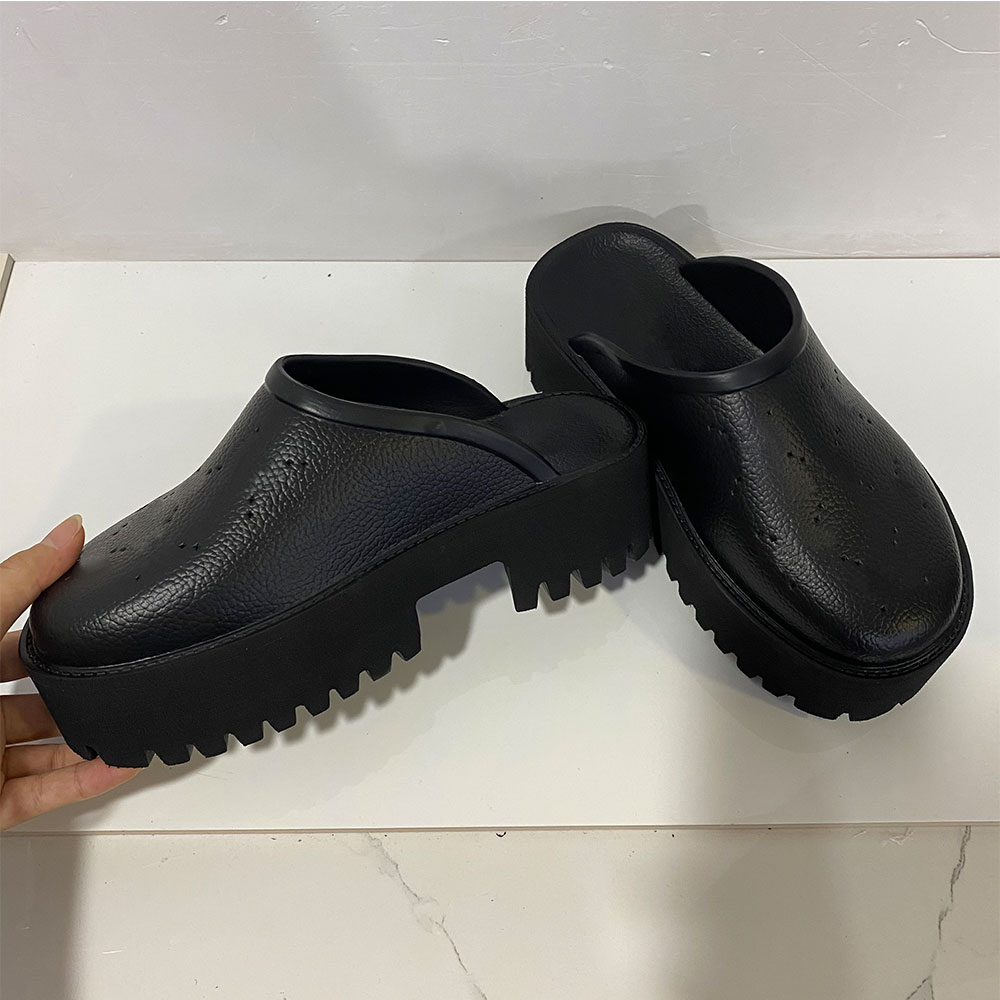 Womens platform sandal designer white rubber sandals everyday trend and easy to wear outdoor activities walking sandals comfort Letter Signature Sandals