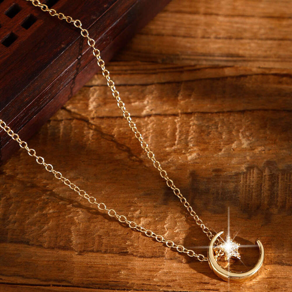 DHcollections Wind Pendant Fashion Niche Design Creative Personality Necklace Internet Celebrity Collarbone Chain Gold Jewelry for Women