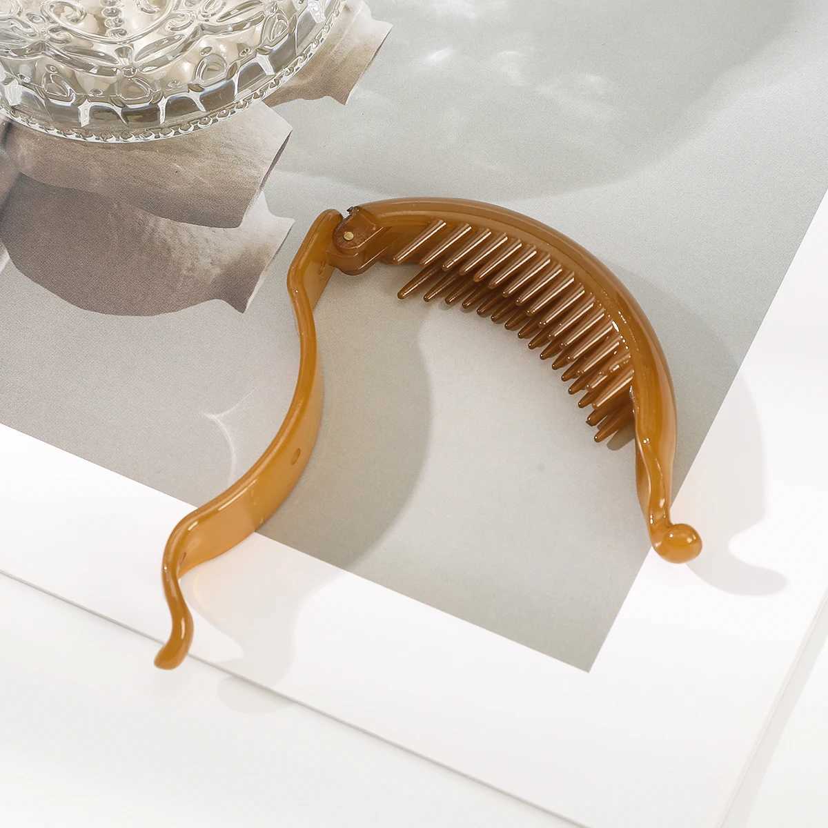 Jelly Color Banana Clip Hair Claw Ponytail Buckle Ponytail Holders Hairpins Barrettes for Women and Girls Barrettes Hair Accessories Y250707