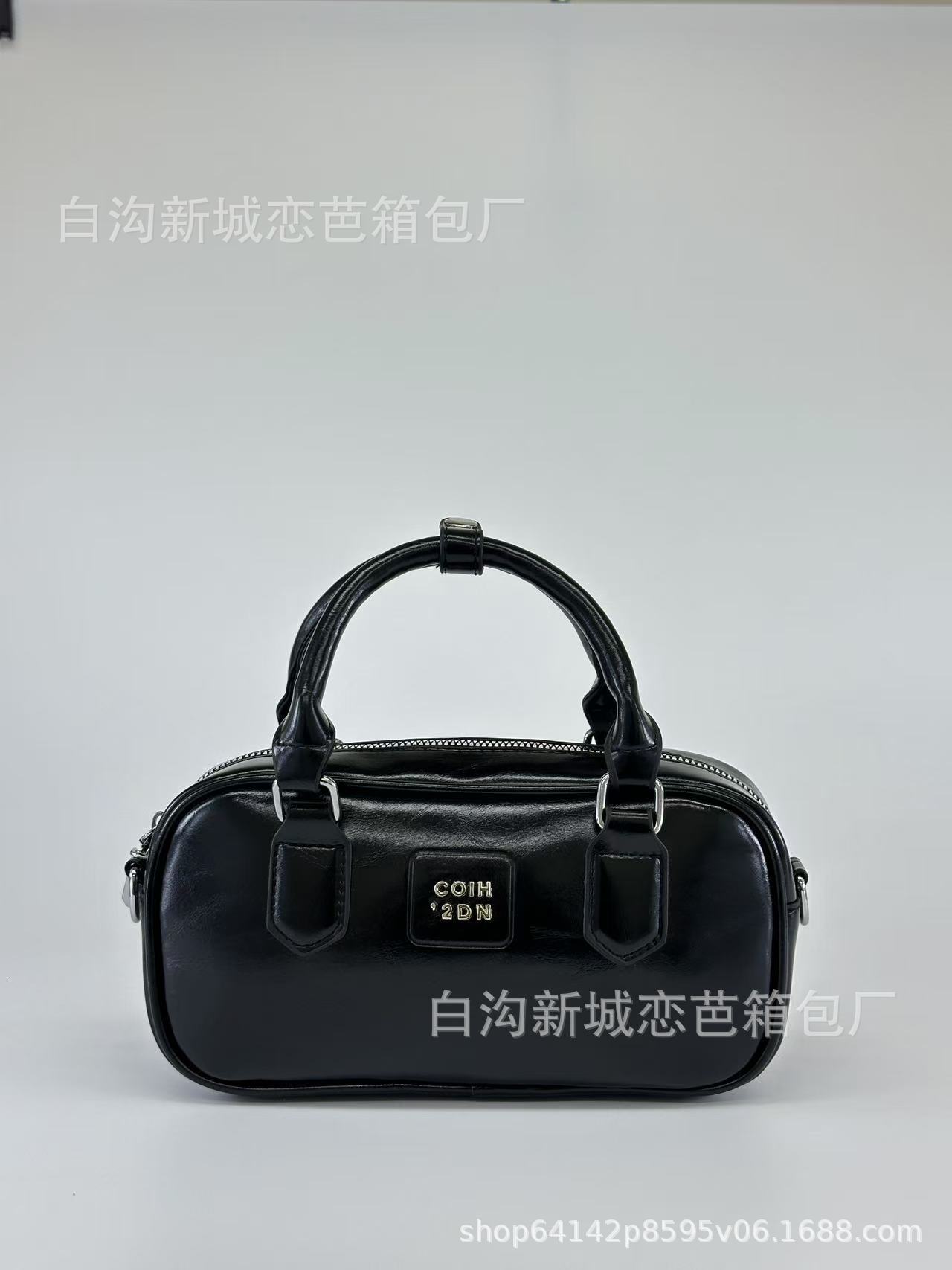 Designer Fashion Korean Style Niche Handbag Bowling 2025 New Trendy Boston Simple Casual Shoulder Light Luxury Women's Bag
