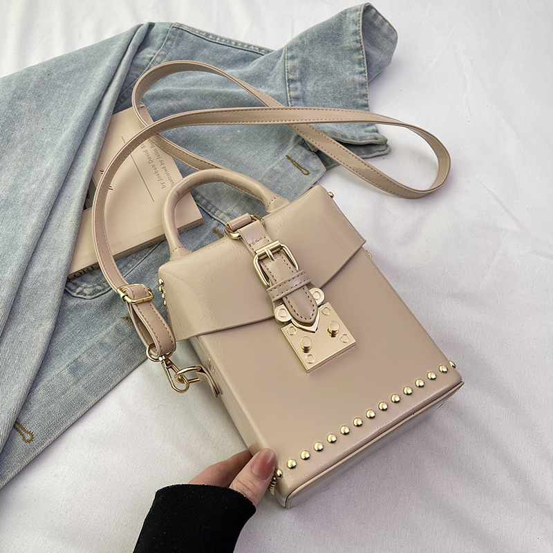 Designer New Fashionable Design Single Shoulder Crossbody Stylish Rivet Shiny Small Square Textured Handbag Light Luxury Women's Bag