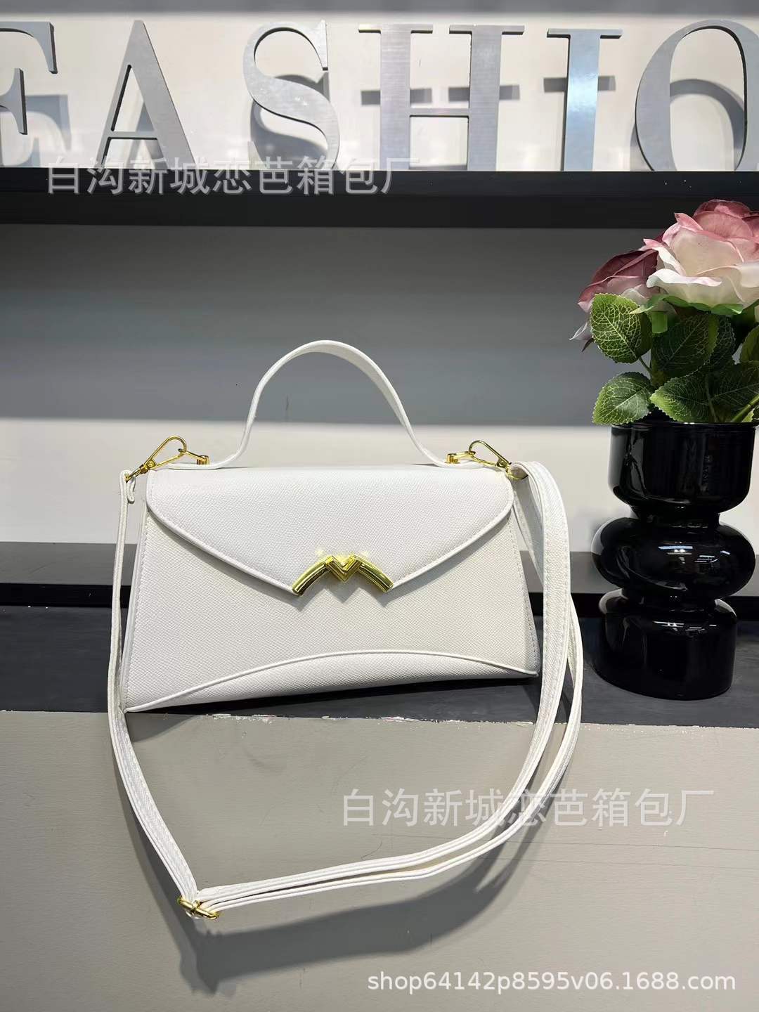 Designer 2025 New Monet Toothpick Pattern Handbag High-end Horizontal Shoulder Crossbody Light Luxury Women's Bag