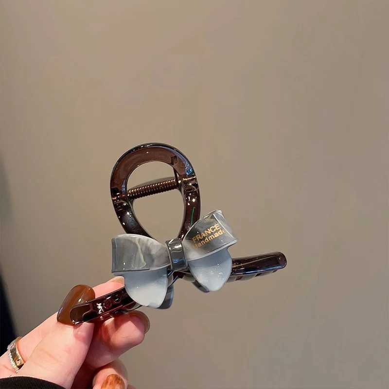 1pc Korean contrasting bow medium shark clip fashionable hot stamping letters half tied hair clip hair clip Z250707