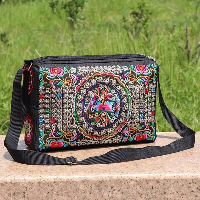 Womens Embroidered Flowers Nylon Crossbody Bag Ladies Luxury Large Capacity Travel Shoulder Bags ddmynov