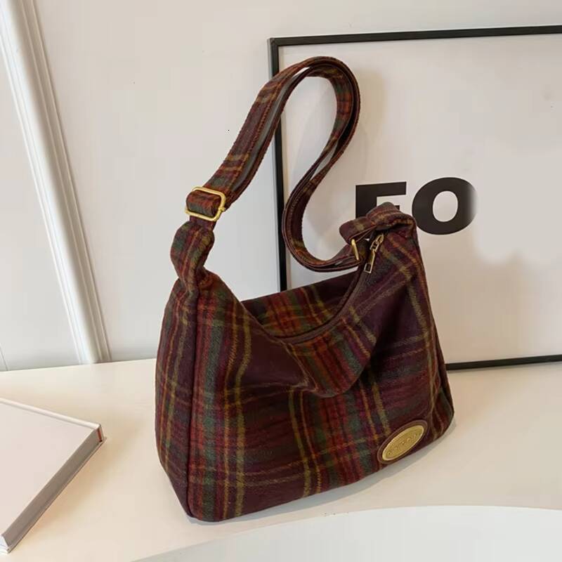 Trendy Crossbody Bag Elegant and Practical Shoulder Bags Handbag for Everyday Use ddmynov