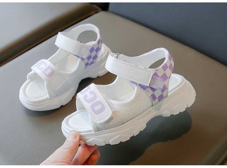 2024 Spring/summer New Childrens Sandals Girls Soft Soled Casual Big Children Summer Student Beach Shoes R250707