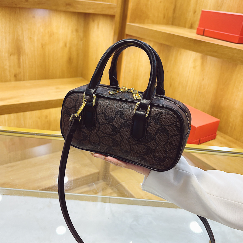 Designer Handbag Small Square 2025 New Fashion High-end Versatile Large Capacity Crossbody Light Luxury Women's Bag