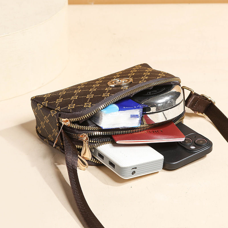 Designer Wallet New Niche Fashion Versatile Crossbody Phone Elegant Mommy Coin Purse Bags Light Luxury Women's Bag